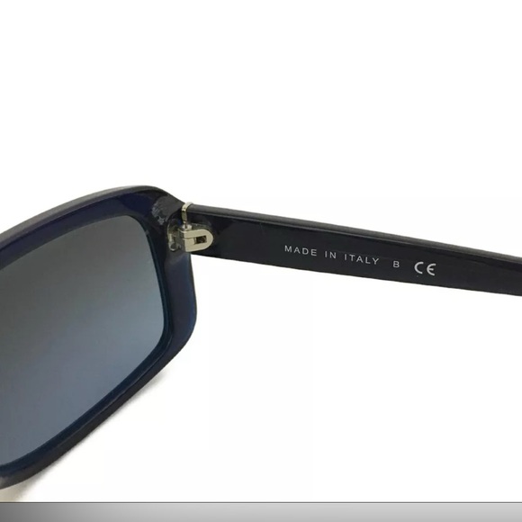 CHANEL Camellia Sunglasses - Picture 5 of 8